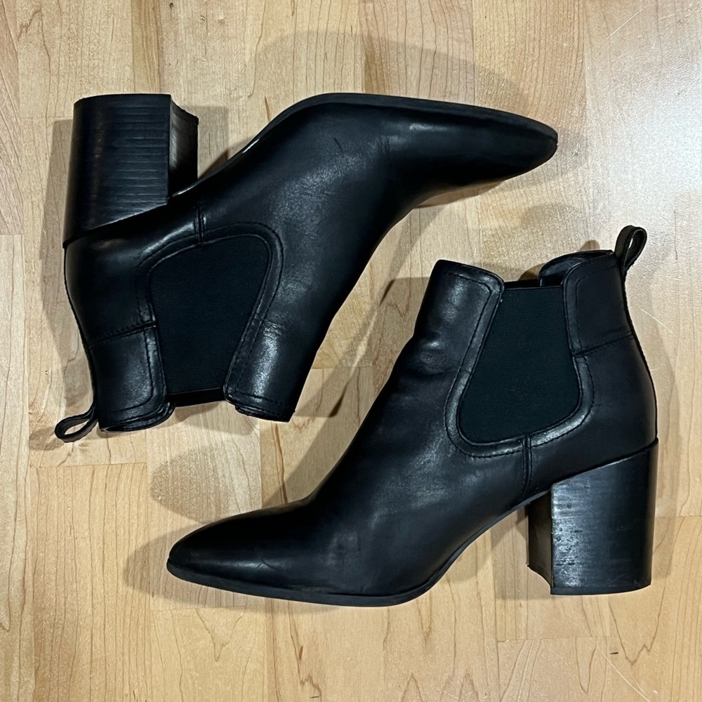 Steve Madden Chelsea Bootie